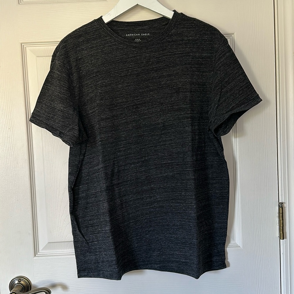 AE dark grey heather tee